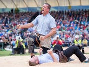 Marcel Mathis nach seinem Sieg im Schlussgang des letztjährigen Innerschweizer Fests gegen Andreas Ulrich (Bild: KEYSTONE/URS FLUEELER)