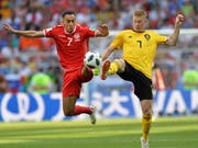 Der Tunesier Saifeddine Khaoui (links) gegen Belgiens Starspieler Kevin De Bruyne (Bild: Keystone/EPA/PETER POWELL)