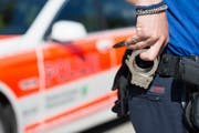 Am Freitagnachmittag verhaftete die Kantonspolizei St.Gallen einen 64-jährigen Mann- nun stellt die Staatsanwaltschaft einen Haftantrag wegen versuchter vorsätzlicher Tötung. (Bild: Keystone)