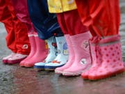 Gemischte Schulen mit Migranten böten auch Schweizer Kindern eine Chance, glaubt EDK-Präsidentin Silvia Steiner. (Bild: Keystone/DPA/ARNE DEDERT)