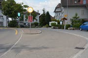 Busse nach Gähwil halten weiterhin bei der bisherigen Haltestelle Post. (Bild: Beat Lanzendorfer)