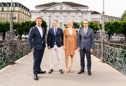 Von links: Benedikt von Peter (Intendant Luzerner Theater), Jörg Baumann (Chief Marketing Officer Bucherer AG), Birgit Aufterbeck Sieber (Präsidentin Stiftung Luzerner Theater), Beat Schmid (Direktor Bucherer AG Luzern). (Foto: Ingo Höhn)