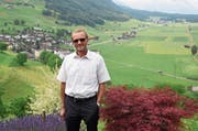 Der zurücktretende Gemeindepräsident Peter Scheuber auf seinem «Königssitz», dem Heimwesen Burg. (Bild: Robert Hess (Ennetmoos, 18. Juni 2018))