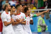 1:1-Torschütze Granit Xhaka zeigt den Albanien-Adler. (Bild: Laurent Gillieron/Keystone, Kaliningrad, 22. Juni 2018)