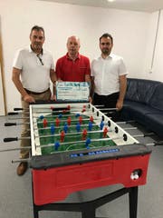 Von links: Kurt Baumann (Hauptagent Uri Helvetia), Walter Gattlen (Haus Carmen) sowie Robert Murina (Aussendienst Gebiet Seedorf Helvetia). (Bild: PD)