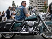 Harley Davidson baut seine Produktion ausserhalb der USA aus, um den im Handelsstreit eingeführten neuen Zöllen der EU auszuweichen. (Bild: KEYSTONE/TI-PRESS/GABRIELE PUTZU)