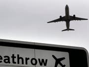 Nach jahrzehntelanger Diskussion: Der Grossflughafen London-Heathrow bekommt eine neue Start- und Landebahn. (Bild: KEYSTONE/AP/KIRSTY WIGGLESWORTH)