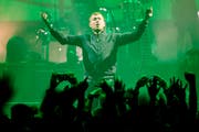 Damon Albarn bei einem Konzert in Budapest. (Bild: ALAZS MOHAI/EPA)