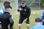 Gezielte Torhüterförderung: Alex Nussbaumer fördert seit einem Jahrzehnt die Goalie-Talente der Ostschweiz. (Bild: Simon Dudle)