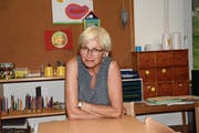 Ulla Ammann war mehr als drei Jahrzehnte an verschiedenen Kindergärten der Gemeinde Kirchberg tätig. Anfang Juli wird sie sich von ihren Kindern verabschieden. (Bild: Beat Lanzendorfer)