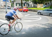 Der Postkreisel in Frauenfeld ist ein Knotenpunkt für verschiedene Verkehrsteilnehmer. (Bild: Andrea Stalder, Juni 2016)