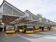 Carpostal France hat sich im Rechtsstreit mit französischen Busunternehmen auf einen Vergleich und eine Zahlung von 6,2 Millionen Euro geeinigt. (Bild: KEYSTONE/LUKAS LEHMANN)