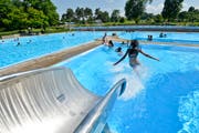Die Schwimmbadgenossenschaft soll in die Verwaltung der Stadt Amriswil überführt werden. (Bild: Donato Caspari)