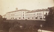 Damals lag es noch am Stadtrand an der frischen Luft: das St.Galler Bürgerspital in der Zeit um 1880. (ETH-Bibliothek)