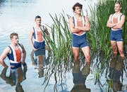 Die Junioren des Ruderclubs Reuss (von links) posieren im Rotsee: Felician Bossart, Kai Schätzle, Maurin Lange und Andrin Bossart. Dieses Quartett kämpft am übernächsten Wochenende um nationale Titel. (Bild: Jakob Ineichen (Luzern, 22. Juni 2018))