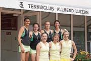 Das Aufsteigerteam von Allmend Luzern. Hinten von links: Corinne Erni, Joëlle Aimée Condrau, Alexandra Wimmer und Sina Amrhein. Vorne von links: Lea Amrhein, Selina Kaufmann und Nicole Riner. (Bild: pd)