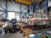 MAN Energy Solutions produziert mitten im Stadtzürcher Kreis 5 Kompressoren für die Öl- und Gasindustrie. In den kommenden Jahren soll der Personalbestand in Zürich sogar noch ausgebaut werden. (Bild: KEYSTONE/GAETAN BALLY)
