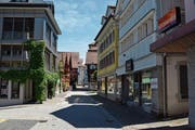Die Oberdorfstrasse kommt einer Ladenmeile am nächsten, dennoch fehlt es an Frequenz. (Bild: Martin Schneider)