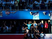 Stand mit seinem bizarren Auftritt im WM-Spiel gegen Nigeria im Rampenlicht: Argentiniens ehemaliger Superstar Diego Maradona (Bild: KEYSTONE/EPA/GEORGI LICOVSKI)