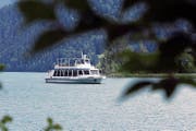 Die Ägerisee Schifffahrt (im Bild das MS Ägerisee) kann auf ein gutes Jahr 2017 zurückblicken. Bild: Werner Schelbert (Unterägeri, 21. Juni 2018)