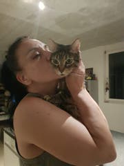 Carla Gämperle würde alles tun für Kater Lucky. (Bild: zVg)