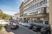Die Parkplätze auf dem Marktplatz. (Bild: Urs Bucher - 18. Oktober 2013)