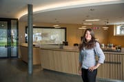 Mirjam Tobler wird ab 1. Juli neue Geschäftsstellenleiterin der Raiffeisenbank in Alt St. Johann. Sie ist vielseitig engagiert und interessiert. (Bilder: Mareycke Frehner)