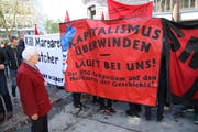 An der «Smash little WEF»-Kundgebung vom Frühling 2017. Linke und links-autonome Kreise protestieren damit Jahr für Jahr gegen das St.Gallen Symposium, das Wirtschaftsführer, Politiker und Wissenschafter an der Universität zusammenbringt. (Bild: Reto Voneschen - 29. April 2017)