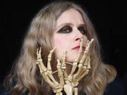 Hypnotische Reise: Die argentinische Sängerin und Songschreiberin Juana Molina verbindet Folk und Elektro - ein musikalisches Highlight am Belluard Festival. (Pressefoto) (Bild: Pressefoto)