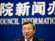 Im Handelsstreit mit den USA hat China an US-Präsident Donald Trump appelliert, eine Eskalation zu vermeiden. Handel oder Investitionen zu beschränken, sei nicht im Interesse der globalen Wirtschaft, sagte Vizehandelsminister Wang Shouwen vor den Medien in Peking. (Bild: Keystone/AP/MARK SCHIEFELBEIN)