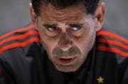 Für Trainer Fernando Hierro gibt es noch viel Klärungsbedarf. (Bild: AP)