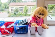Alltag im Schulzimmer: Jedes Kind erhält die nötige Unterstützung - auch von Heilpädagogen. (Symbolbild: Keystone/Dominic Steinmann)