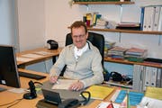 Der Arbeitsplatz bleibt der gleiche, die Stelle wird eine andere. Magnus Brändle übernimmt neue Aufgaben. (Bild: Beat Lanzendorfer)