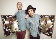 Lo & Leduc stehen mit "079" seit Wochen auf Platz 1 der Schweizer Charts. (Bild: PD)