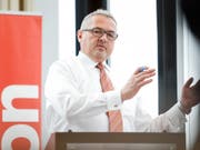 Oerlikon-Konzernchef Roland Fischer will die Getriebesparte am 11. Juli an die Schweizer Börse bringen. (Bild: KEYSTONE/SIGGI BUCHER)