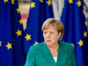 Angela Merkel (CDU) ist beim EU-Gipfel in Brüssel unter Druck: Die deutsche Kanzlerin muss bei der Migrationsfrage mit einem Vorschlag zurück nach Deutschland kommen, der ihre konservativere Schwesterpartei CSU zufrieden stellt. (Bild: KEYSTONE/EPA/NICOLAS LAMBERT)