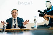 Ombudsmann Marco Franchetti bei einer Medienkonferenz in Zürich. (Walter Bieri/Keystone, 2. Juli 2015)