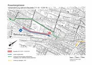 Einspurige Rosenbergstrasse in den Sommerferien. In grün die Umleitung des Motorfahrzeugverkehrs stadtauswärts: Vom Haus Washington geht's über die Winkelried- und Tellstrasse bei der FHS zurück auf die Hauptverkehrsachse. (Illustration: Tiefbauamt der Stadt St.Gallen)