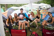 Chillfaktor 10 von 10: Das Relaxen auf dem Zeltplatz ist beim Open Air mindestens so wichtig wie das musikalische Programm. (Bild: Ralph Ribi)
