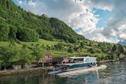 Der neue Shuttle bei Kehrsiten anlässlich seiner Jungfernfahrt. (Bild: Dominik Wunderli (24. Mai 2018))