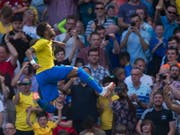 Neymar jubelt nach seinem Tor gegen Kroatien ausgelassen (Bild: KEYSTONE/EPA/PETER POWELL)