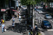 Künftig soll es in Luzern mehr breite Trottoirs wie an der Pilatusstrasse geben. (Bild: Philipp Schmidli, 1. Juni 2018)