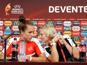 Martina Voss-Tecklenburg (rechts) und Lia Wälti waren mit der Schweiz bei der EM im letzten Jahr dabei (Bild: KEYSTONE/SALVATORE DI NOLFI)