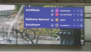 Beispiel einer Anzeige mit dem Tramabfahrtszeiten auf der neuen Tafel. (Screenshot Video SDA)