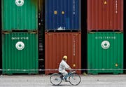 Im Container-Geschäft lässt sich Geld verdienen – und verlieren. (Bild: Franck Robichon/EPA (Tokio, 18. Mai 2017))