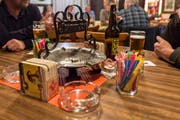 Der klassische Stammtisch ist vielerorts ein Auslaufmodell. Bild: Christian H. Hildebrand