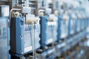 Jede neue Generation von Stromzählern ist billiger als die Vorgänger. (Bild: Gaëtan Bally/Keystone; Zug, 2. Oktober 2017)