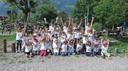 Drei Kindergartenklassen genossen am Purzelbaumfest einen Tag voller Bewegung. (Bild: PD)