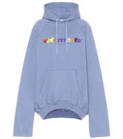Unverkennbar: Die Thurbo-Schrift auf dem hellblauen Pulli. (Bild: pd)