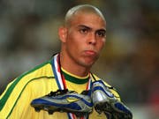 Ronaldo steuerte 2002 zum WM-Triumph der Brasilianer acht Tore bei (Bild: KEYSTONE/DPA/OLIVER BERG)
